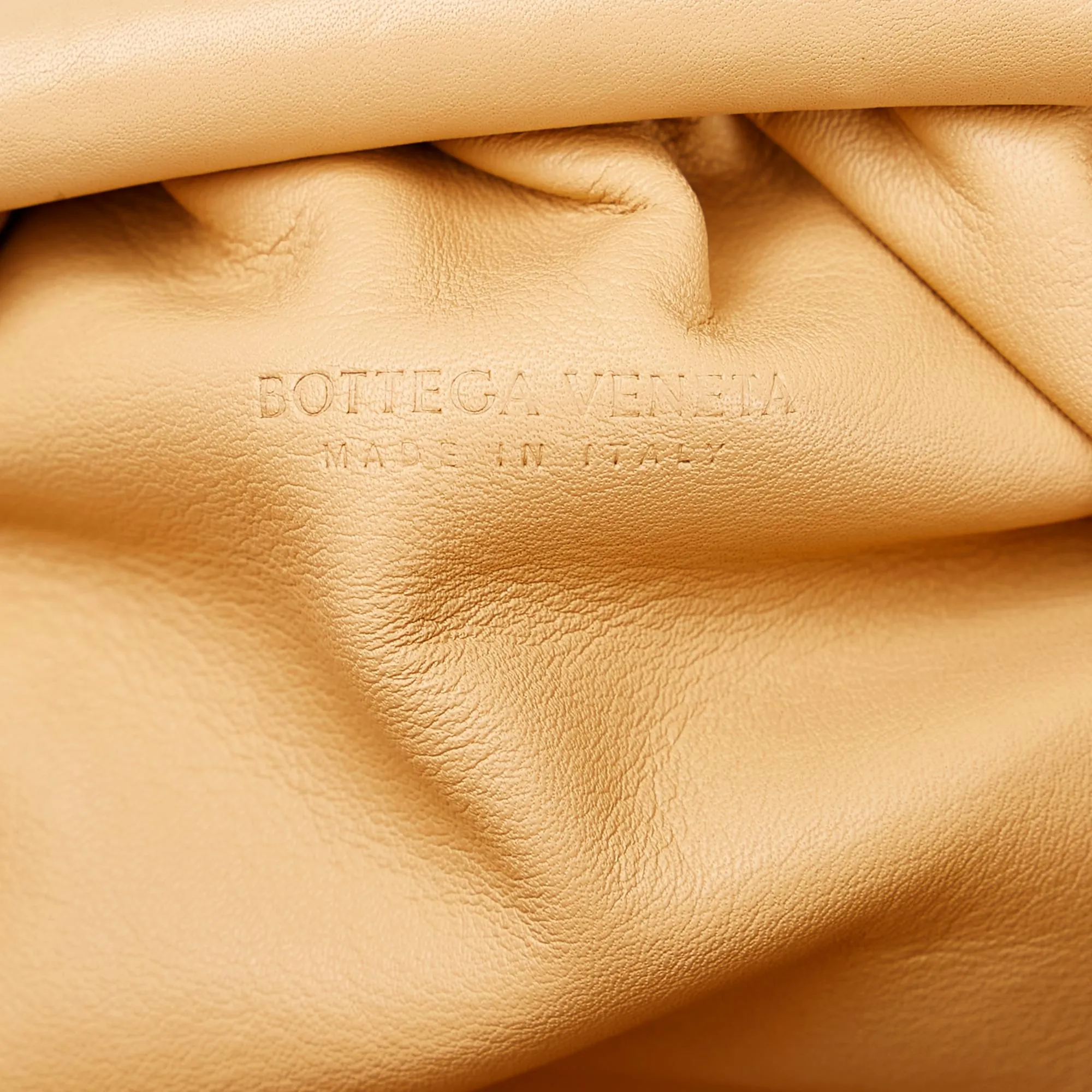 Bottega Veneta The Mini Pouch (SHG-37195)