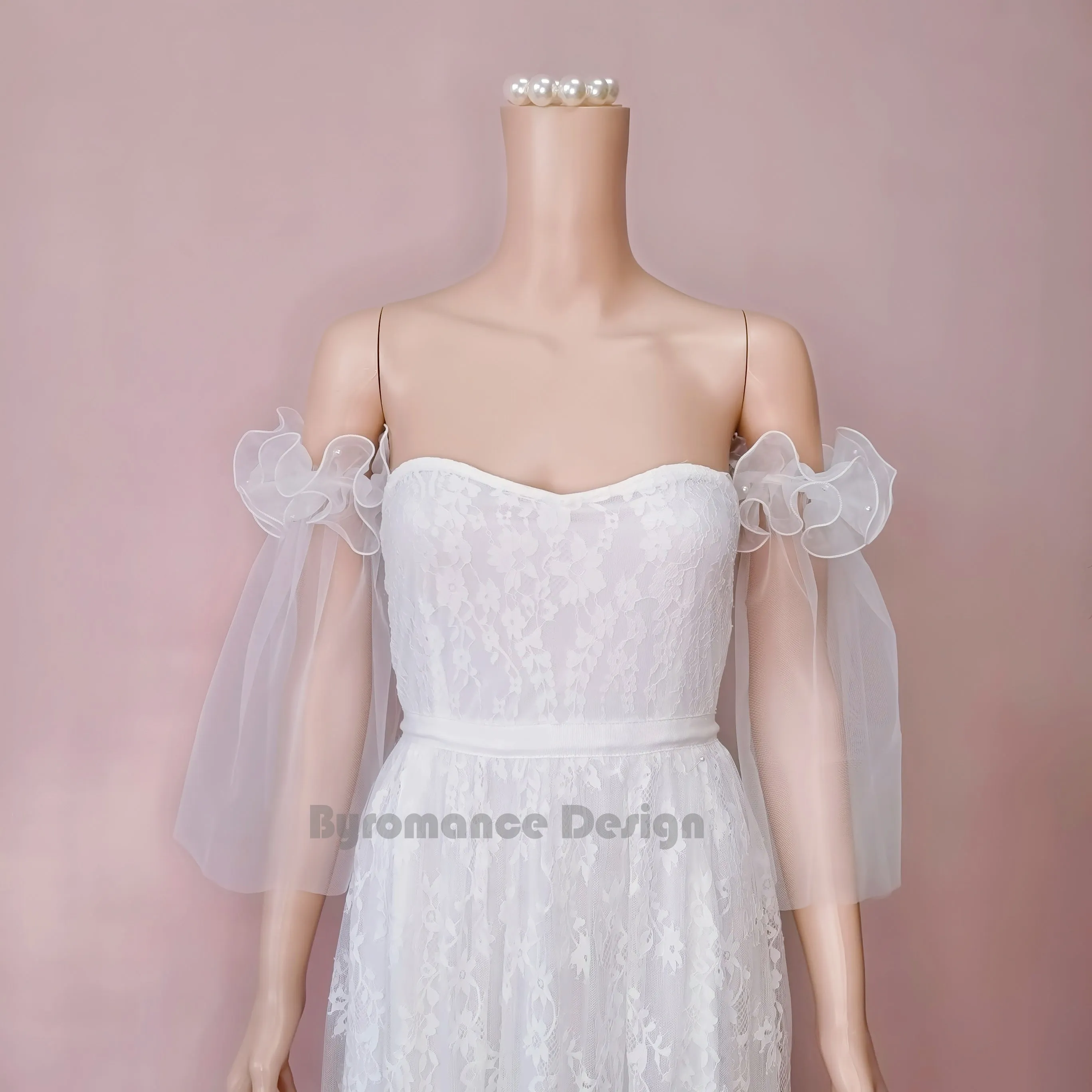 pure tulle and glitter tulle match wedding sleeve with lace edge