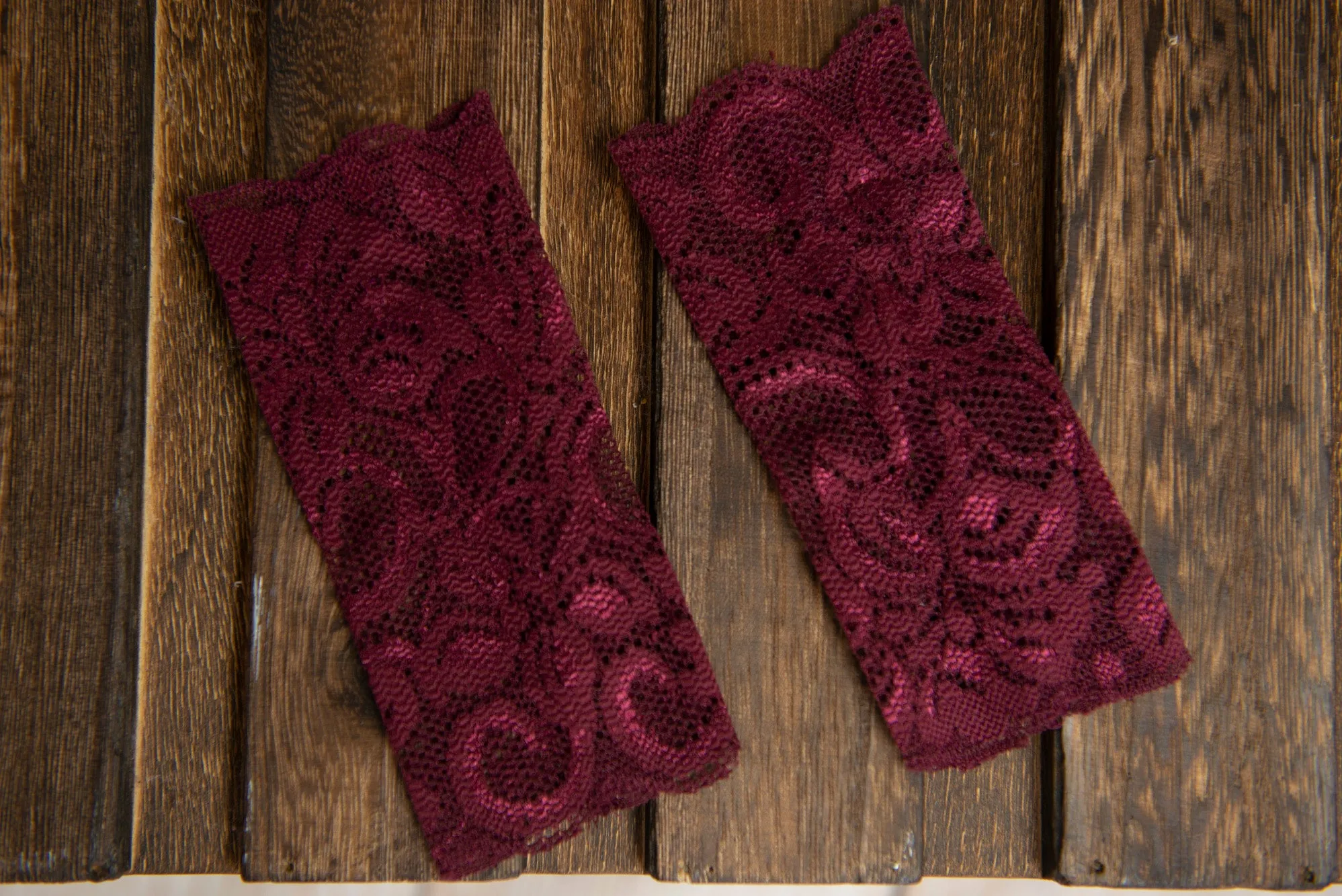 SET Lace Leg Warmers and Headband - Burgundy